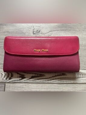 Miu Miu Madras Bicolor Pink Leather Clutch Wallet with Gold Logo